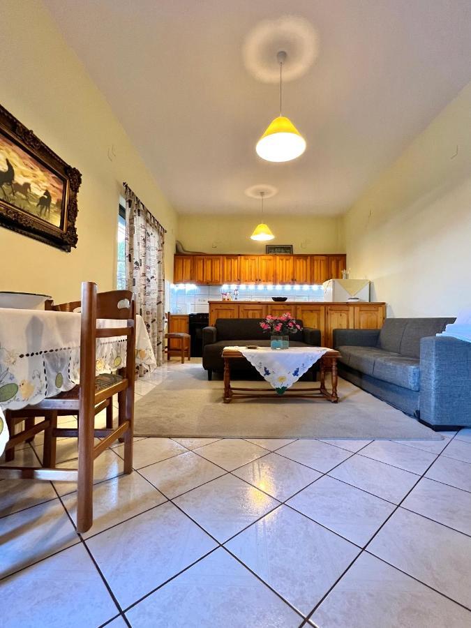 Village Apartment Μαραθιάς Εξωτερικό φωτογραφία