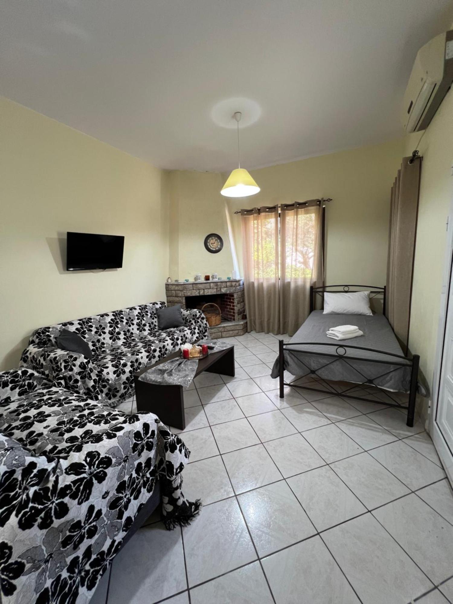 Village Apartment Μαραθιάς Εξωτερικό φωτογραφία